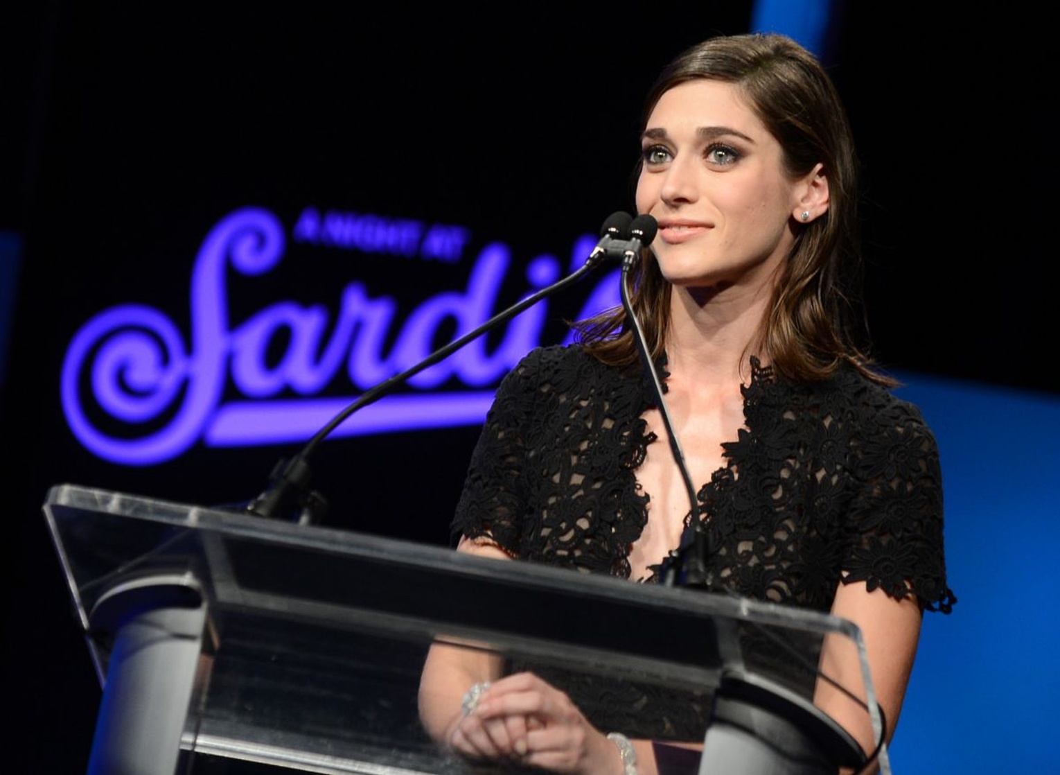 Lizzy Caplan
