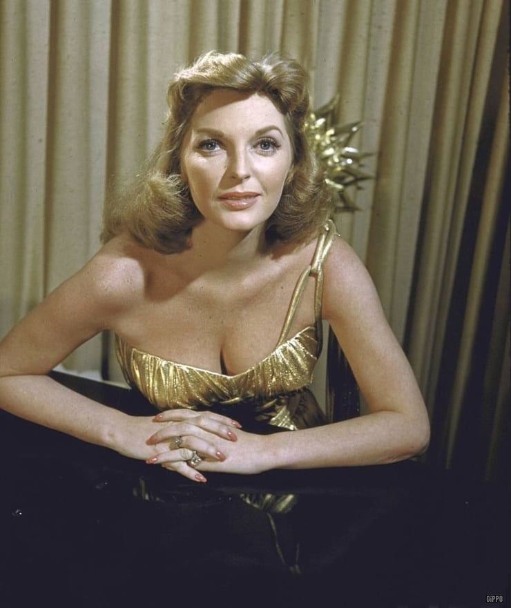 Picture of Julie London.