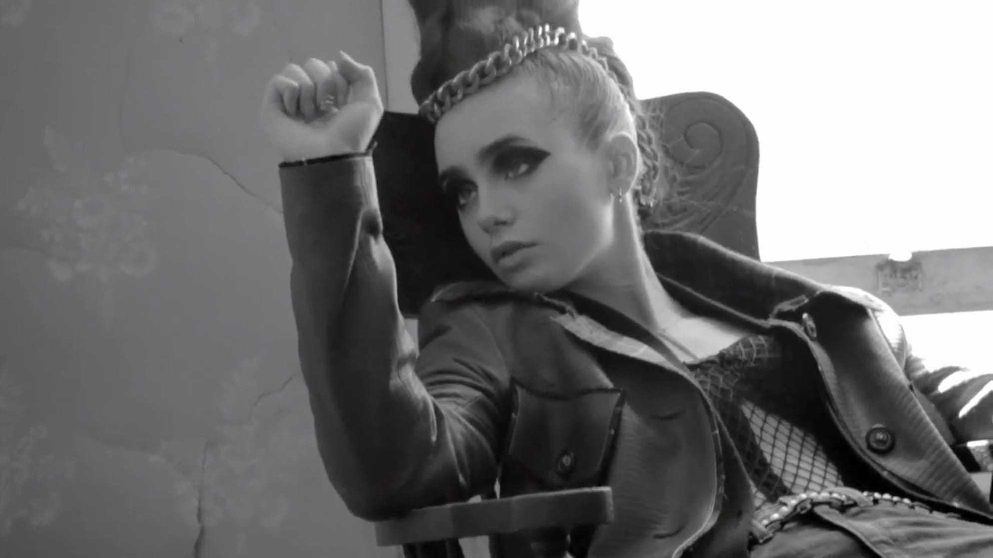 Lily Collins