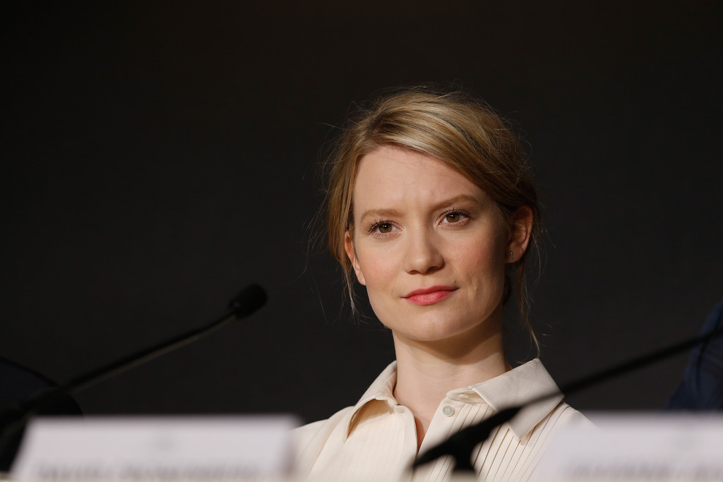 Mia Wasikowska