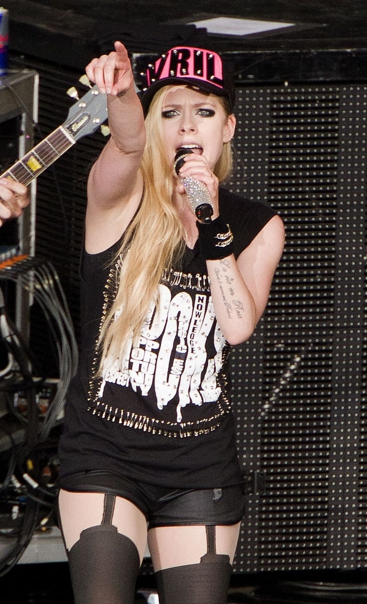 Avril Lavigne image.