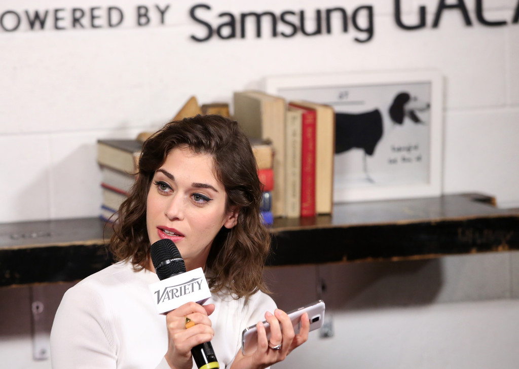 Lizzy Caplan