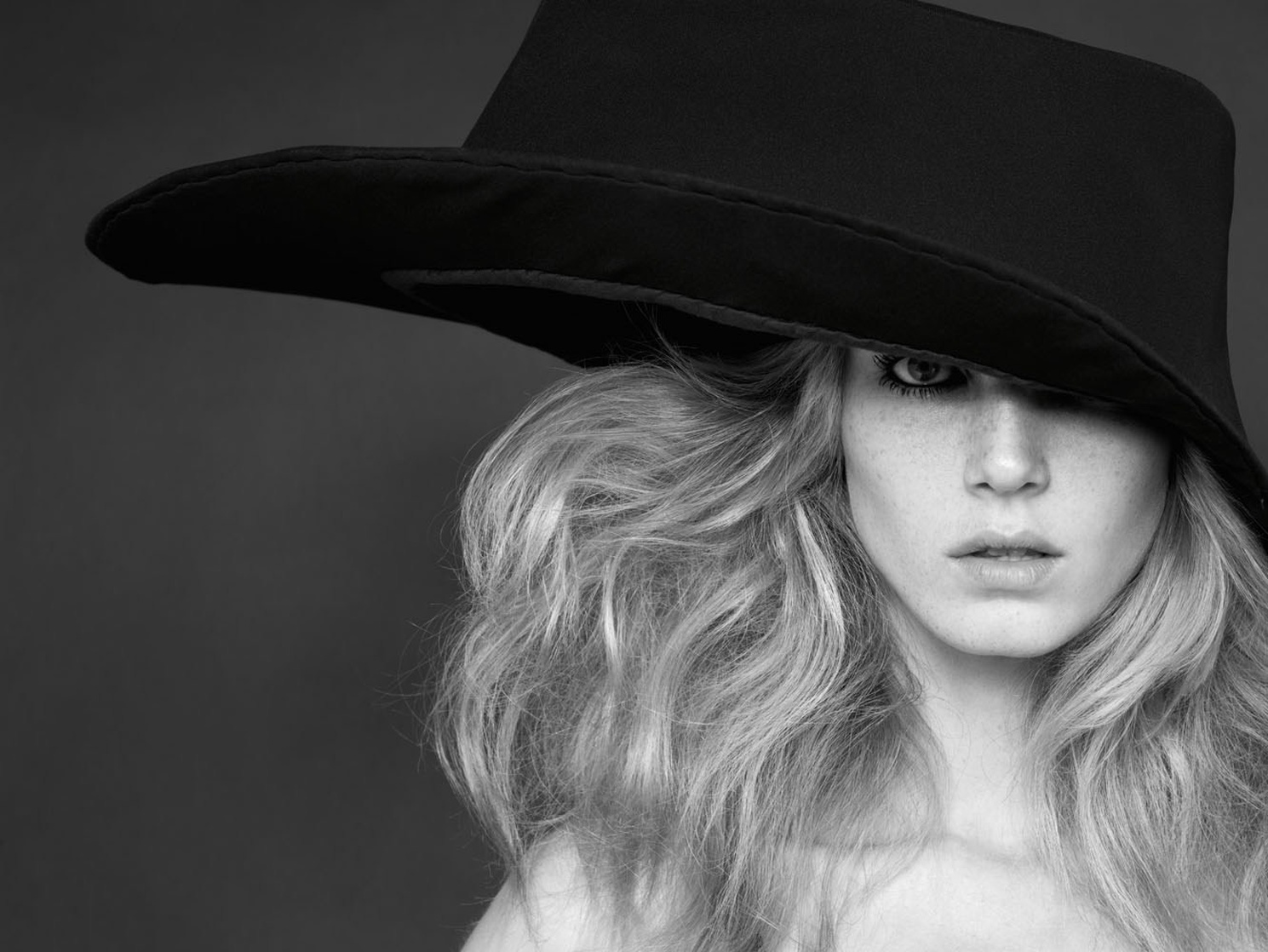 Angela Lindvall Angela Lindvall