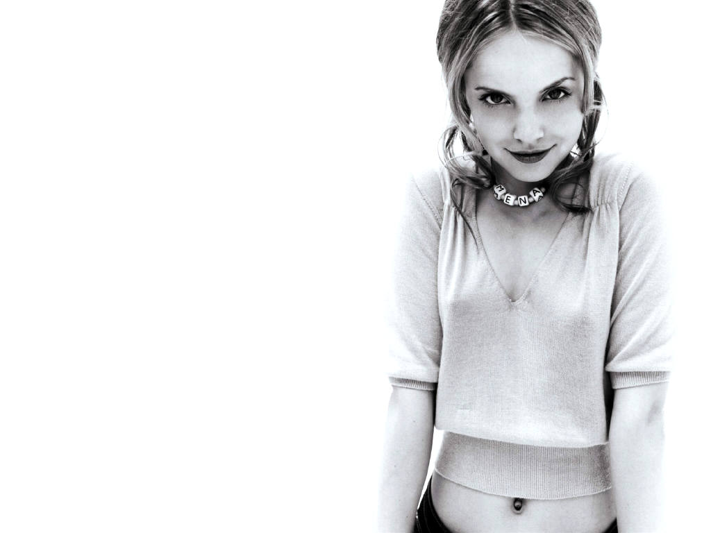 Mena Suvari Mena Suvari