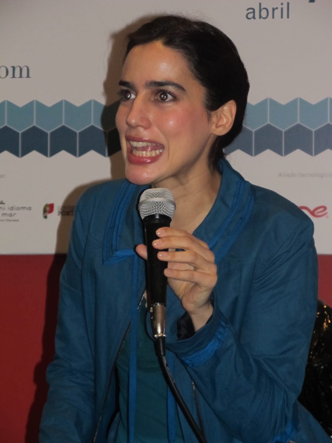 Lila Azam Zanganeh