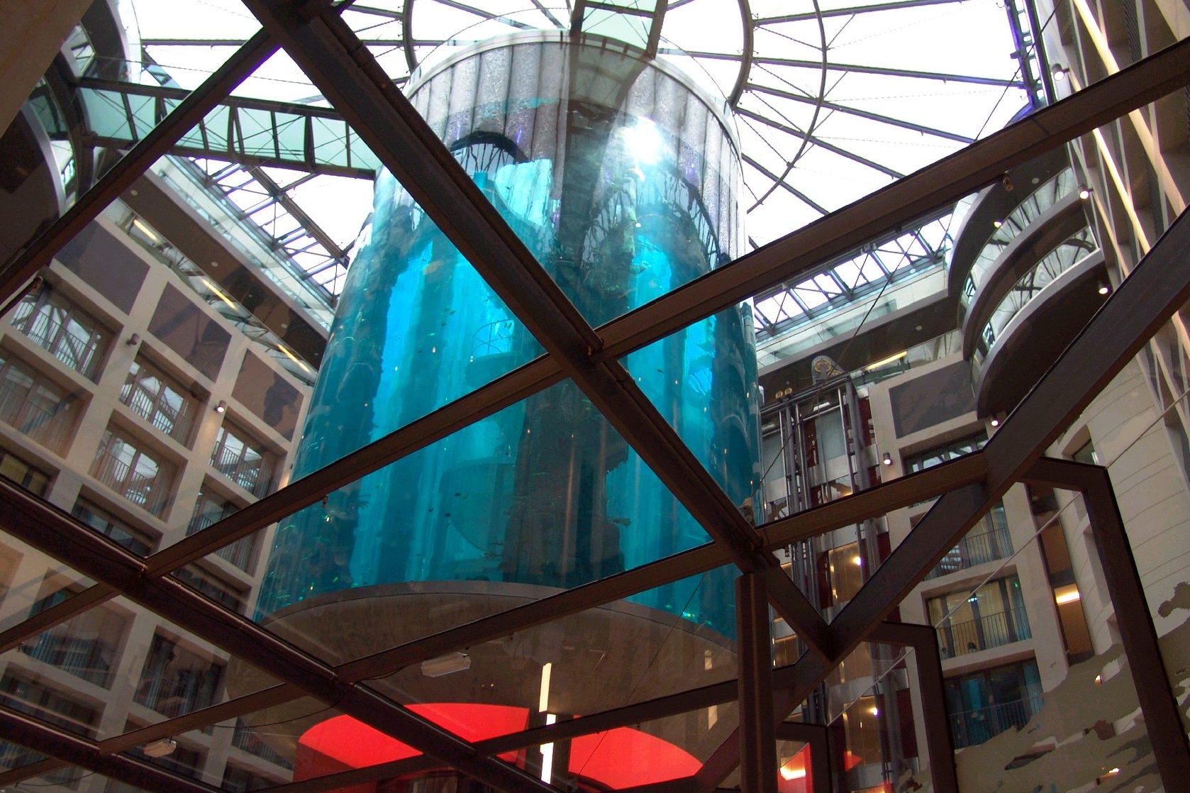 AquaDom