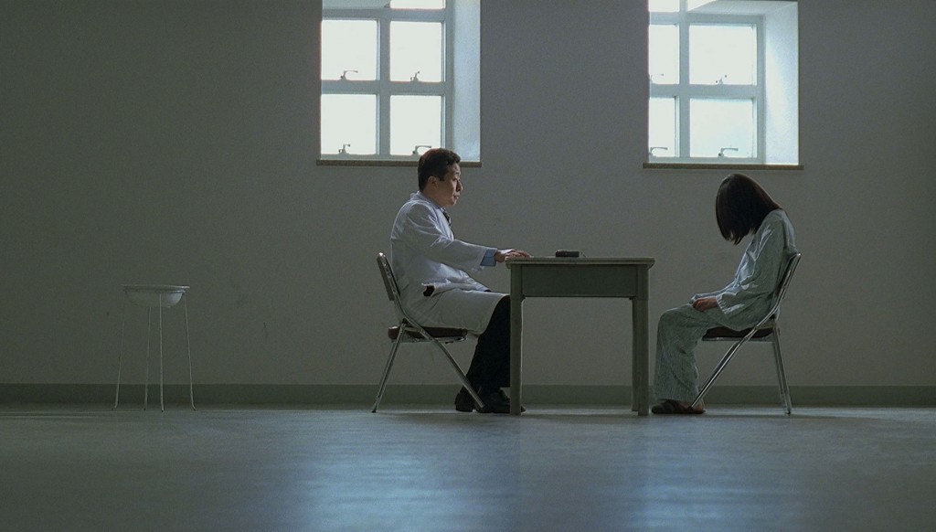 A Tale of Two Sisters (2003)