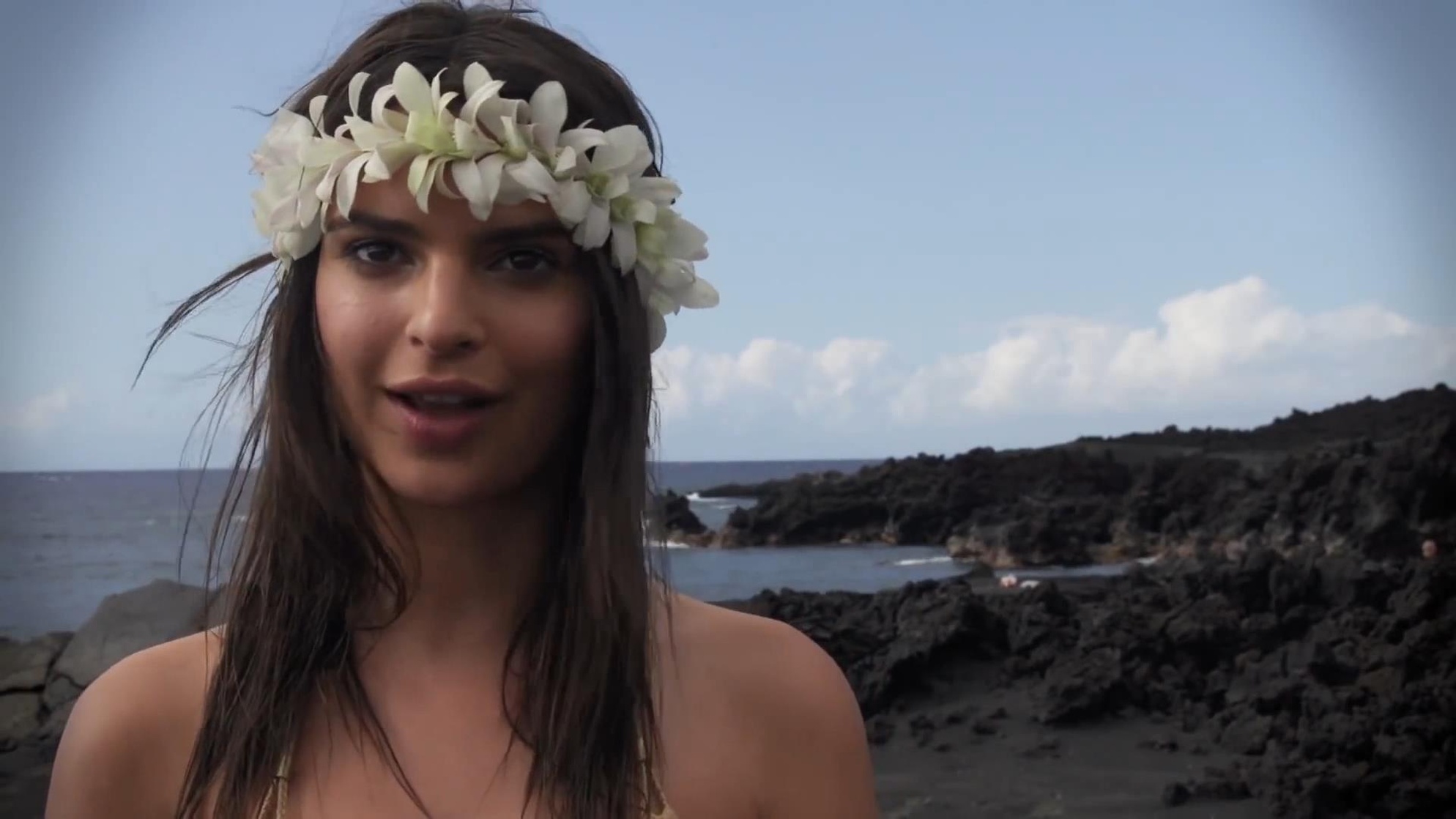 Emily Ratajkowski
