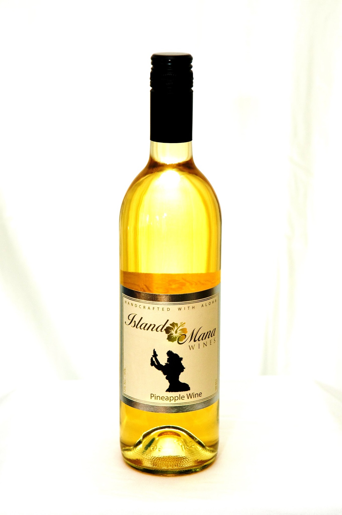 Picture of Island Mana Hawaiian Tropical Pineapple Wine Off Dry 750 ml