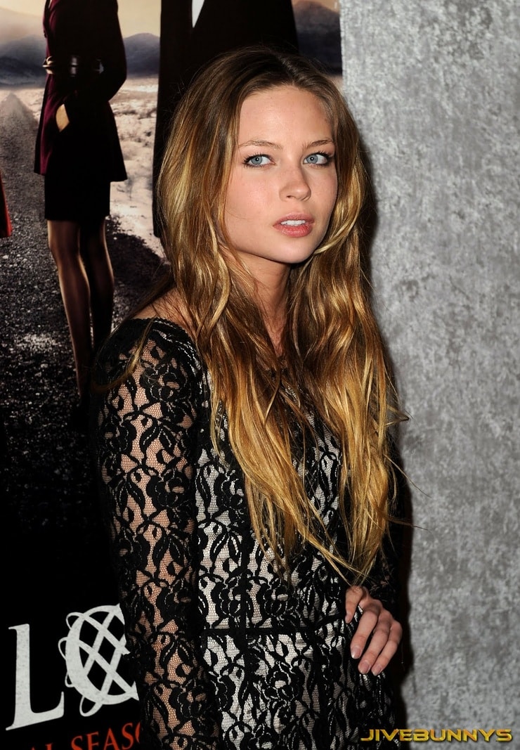 Next photo of Daveigh Chase