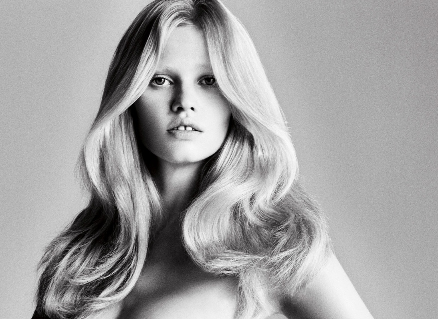 Lara Stone
