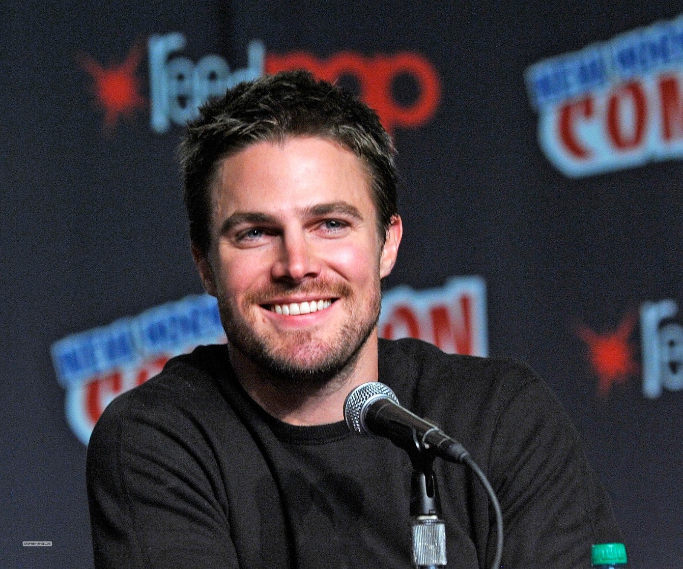 Stephen Amell