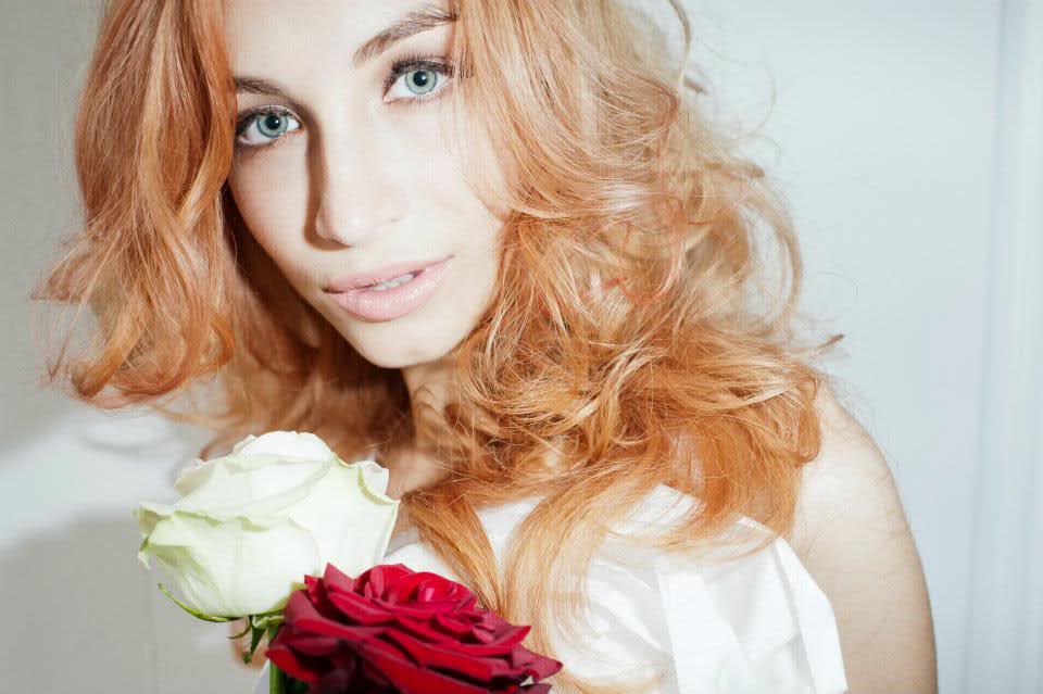 Lenka Tekeljakova Lenka Tekeljakova