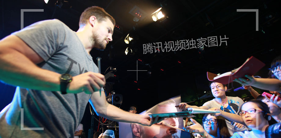 Stephen Amell