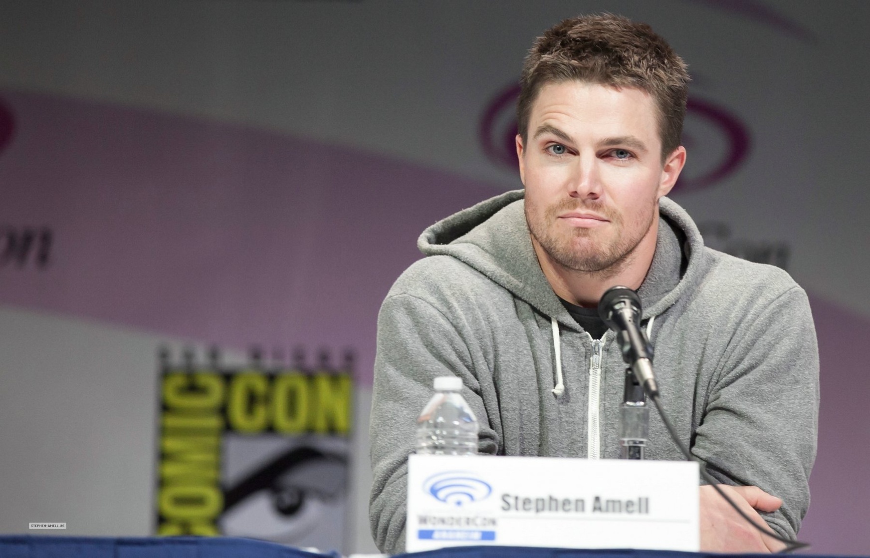 Stephen Amell
