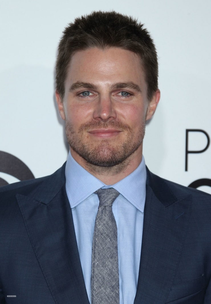 Stephen Amell image