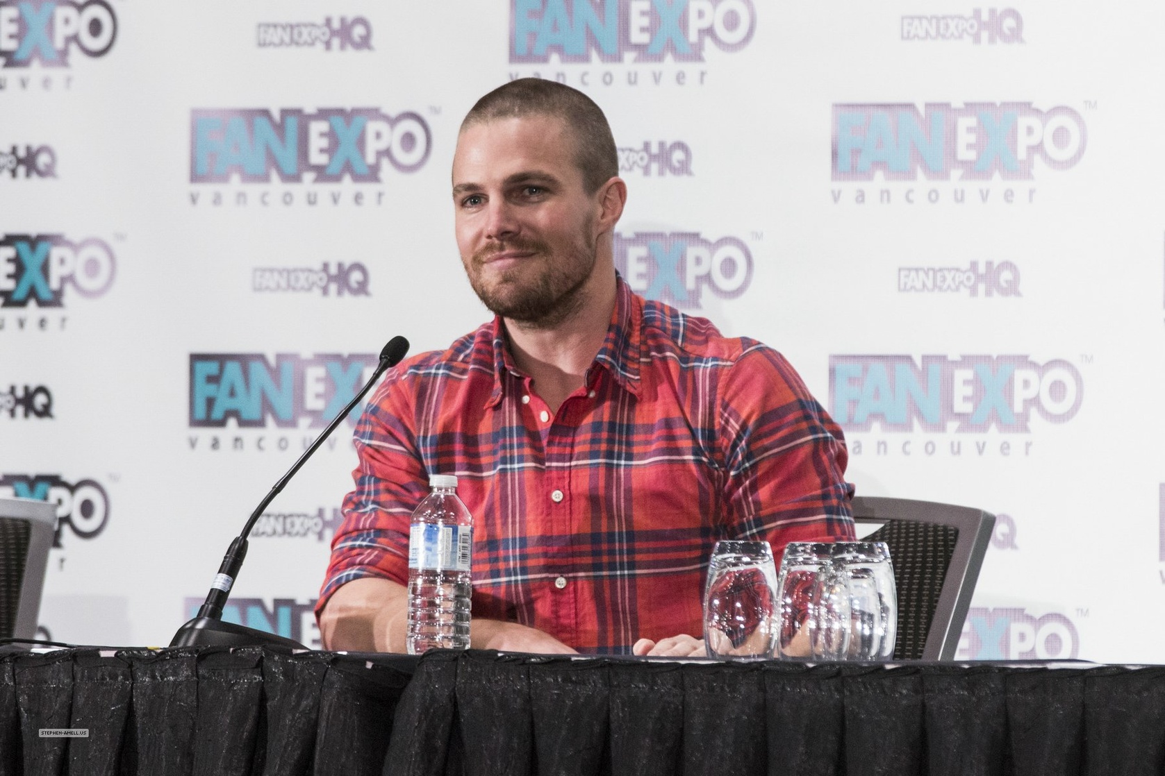 Stephen Amell