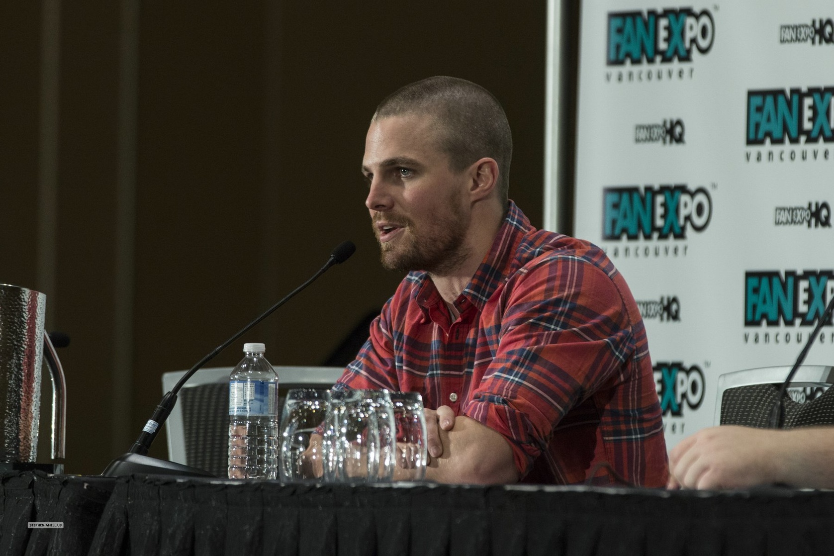 Stephen Amell