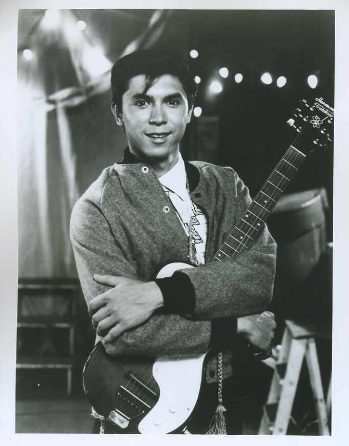 Next photo of Lou Diamond Phillips