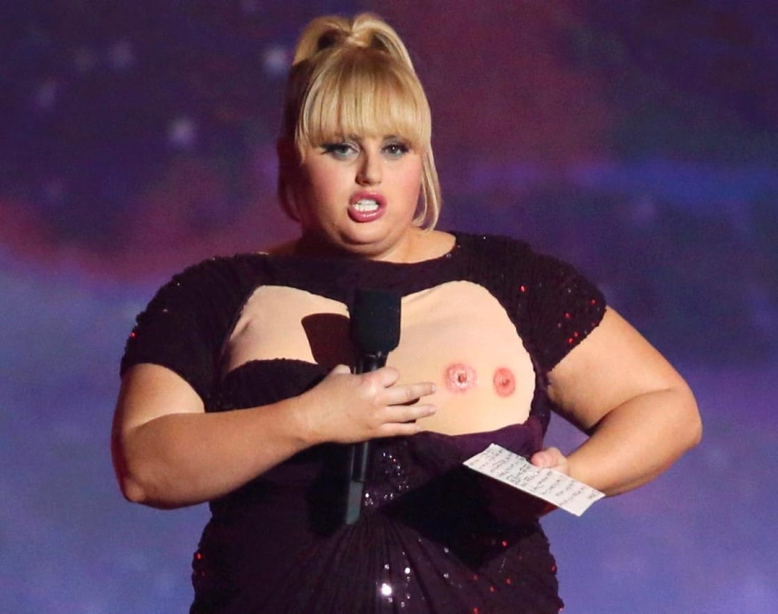 Rebel wilson titties