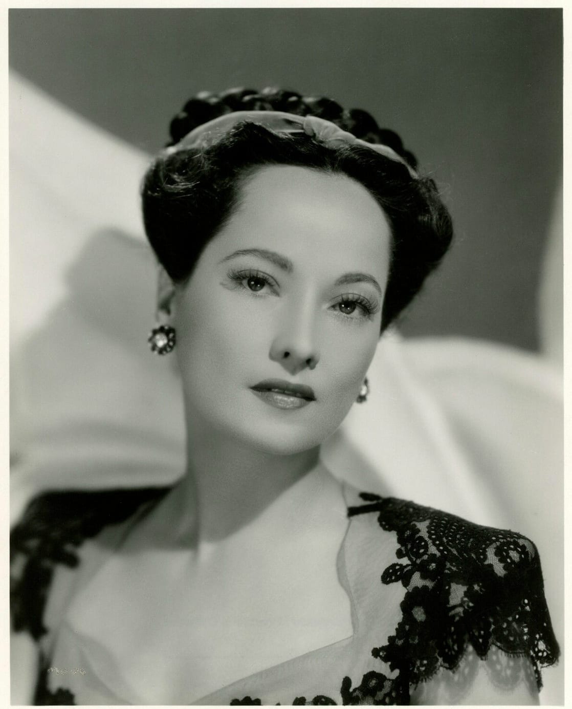 Merle Oberon biography