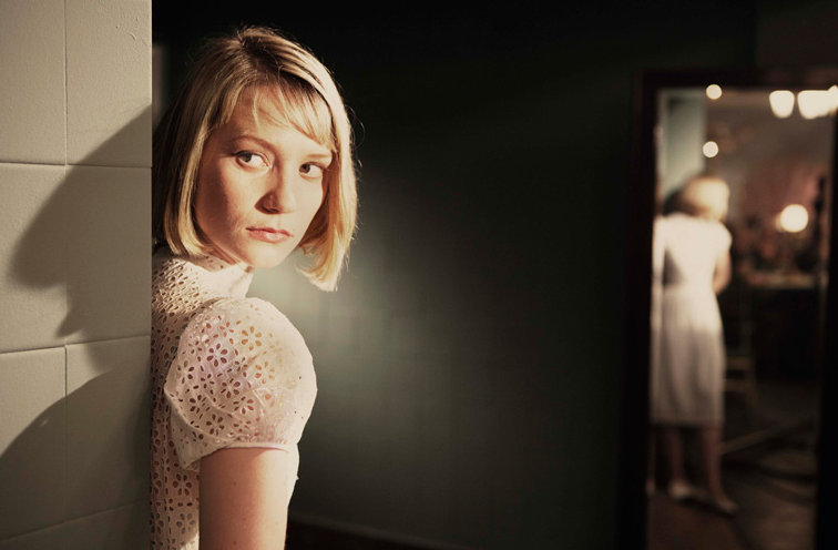Mia Wasikowska