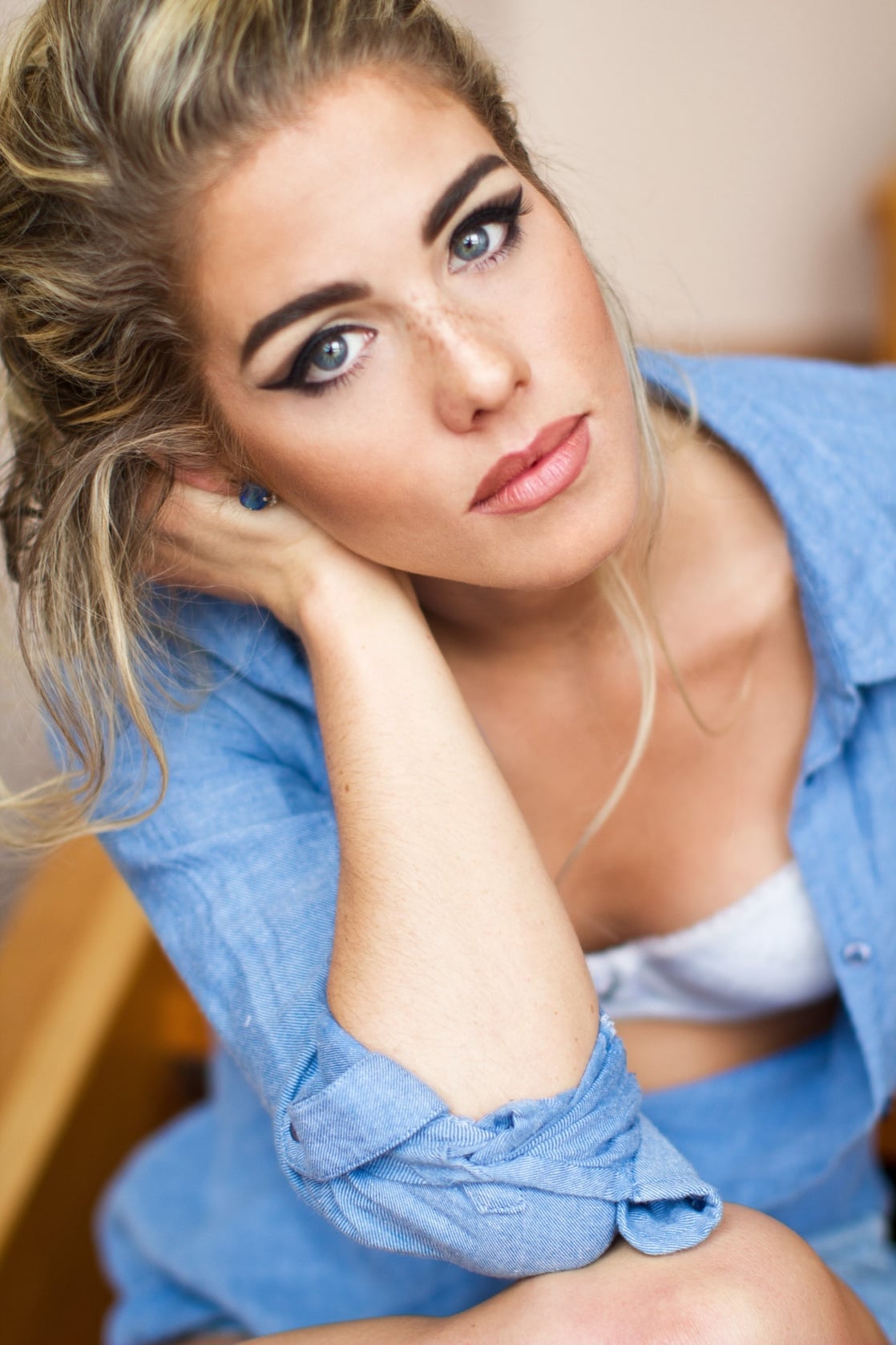 Emily Bett Rickards