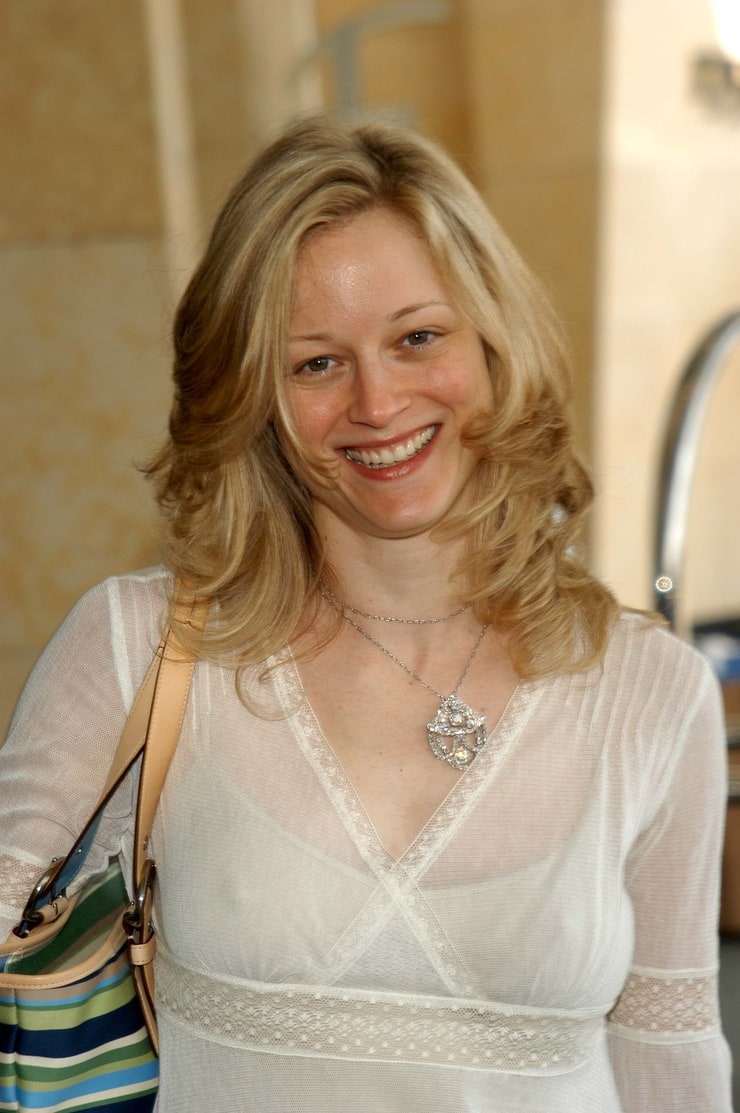 Teri Polo image