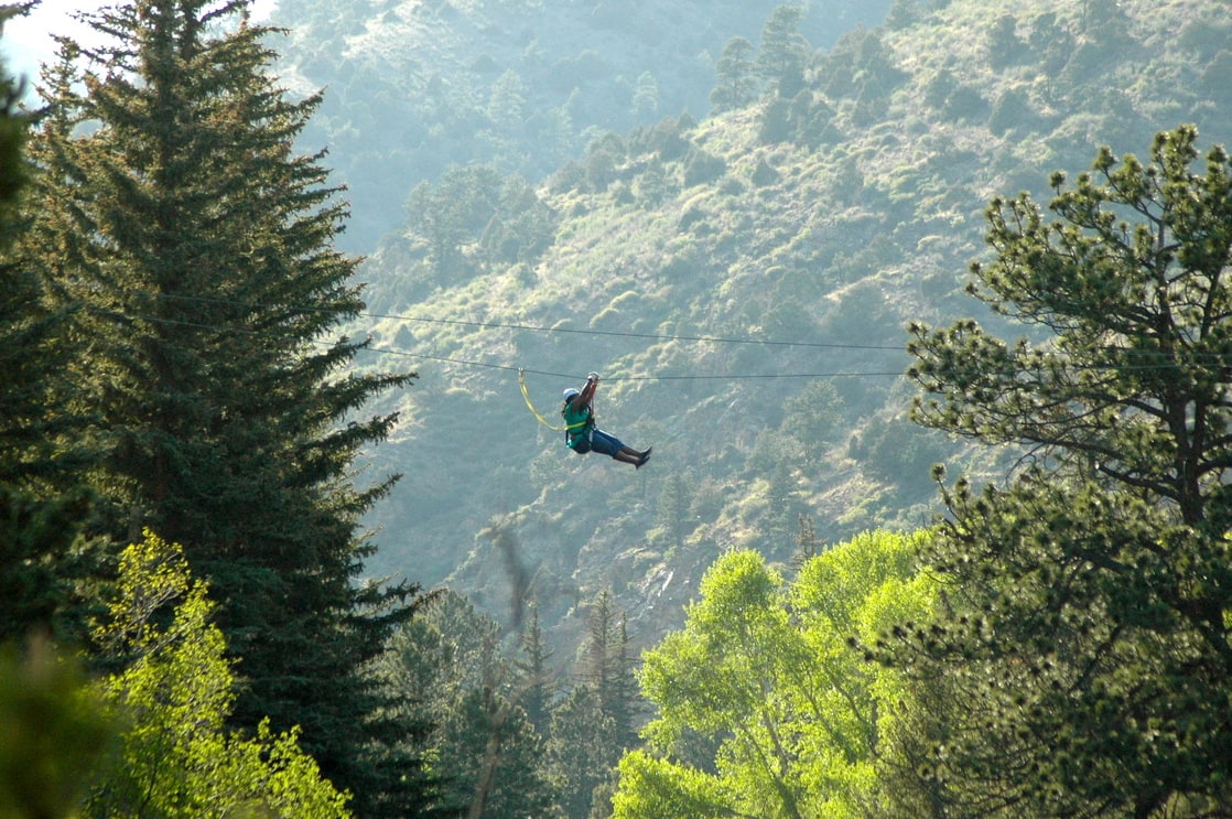 zip lining