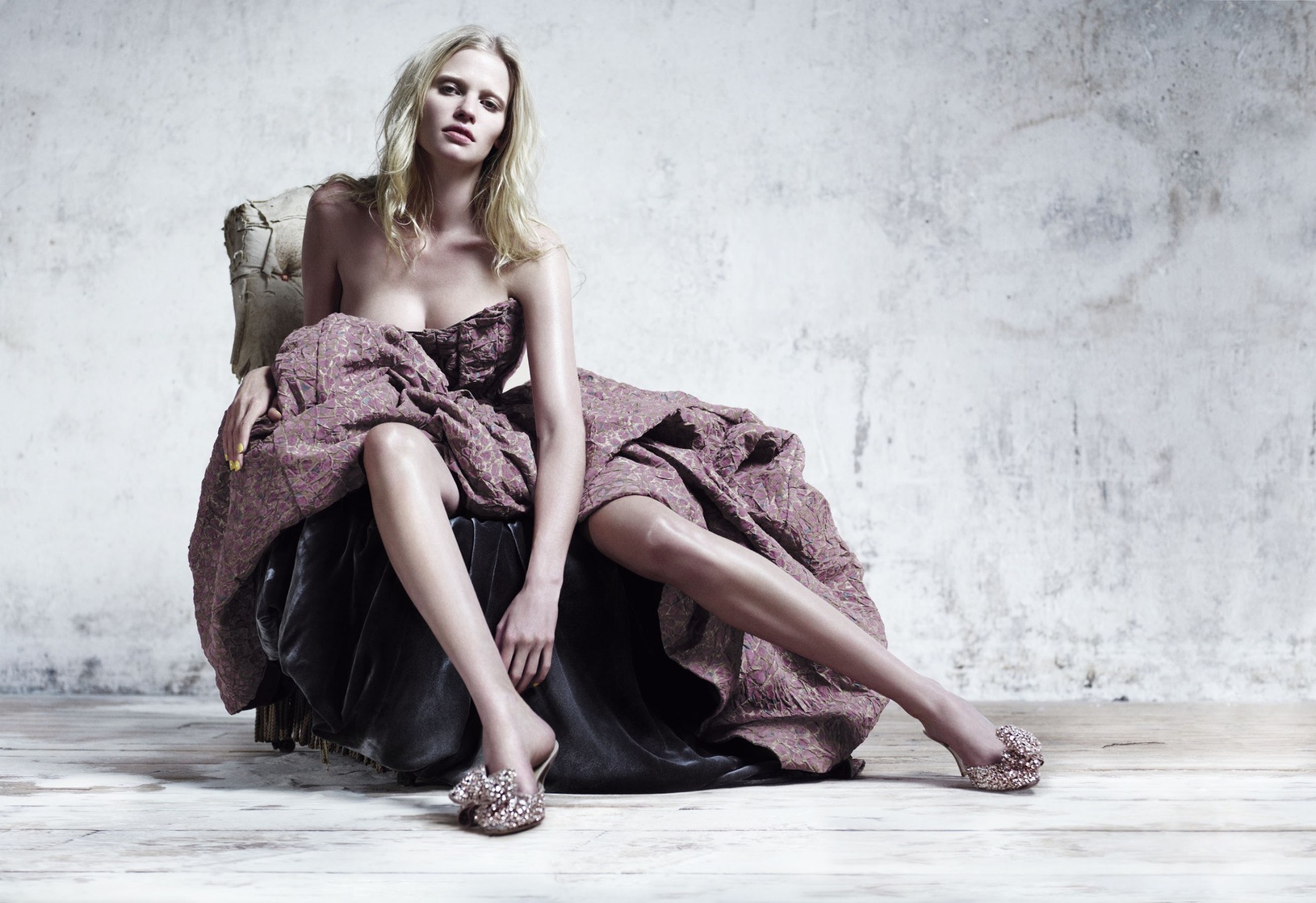 Lara Stone