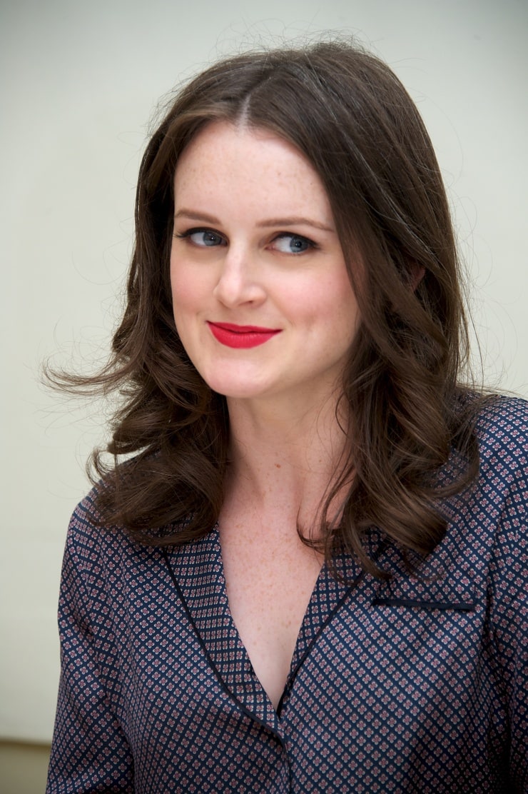 Sophie McShera annie