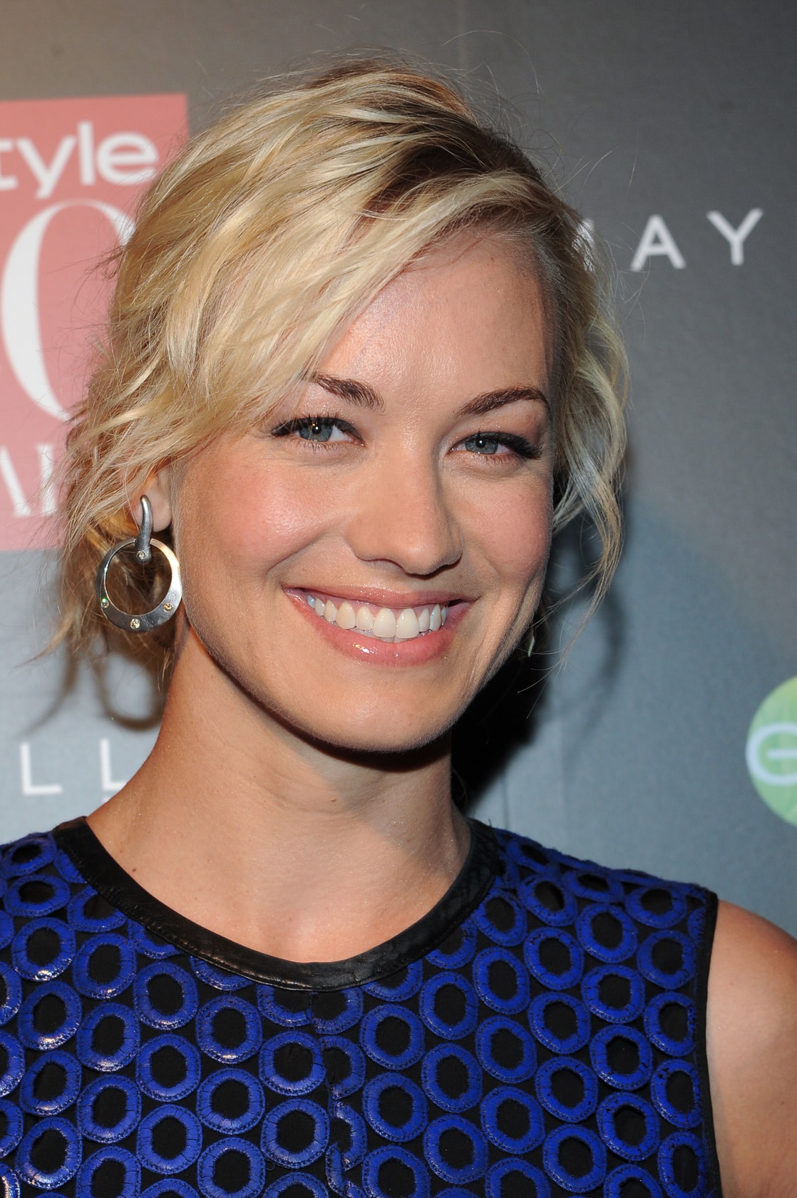 Picture of Yvonne Strahovski