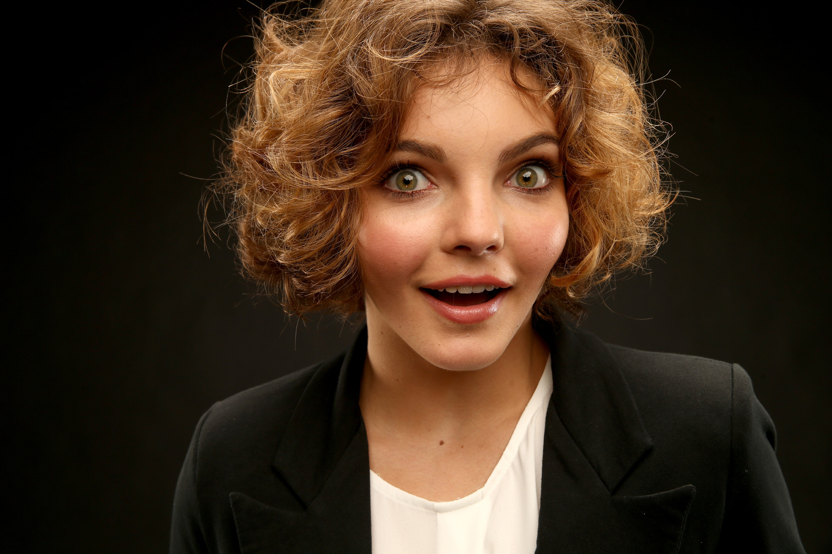 Camren Bicondova