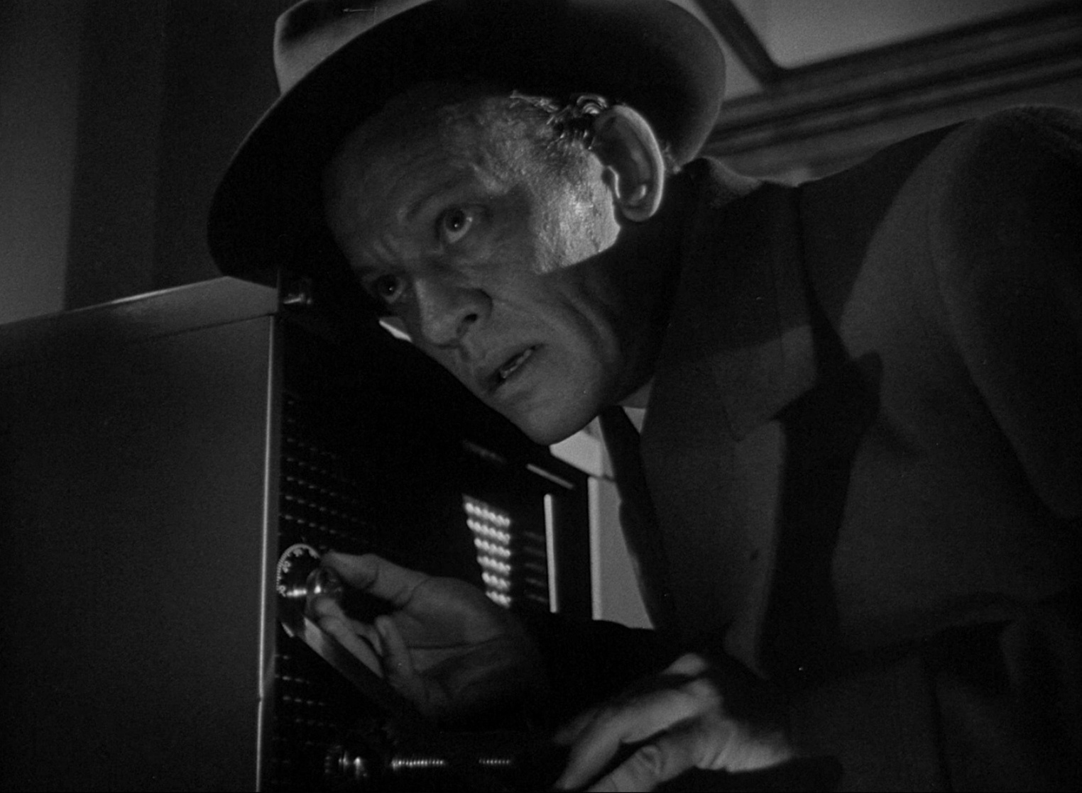 City That Never Sleeps (1953) City That Never Sleeps (1953)