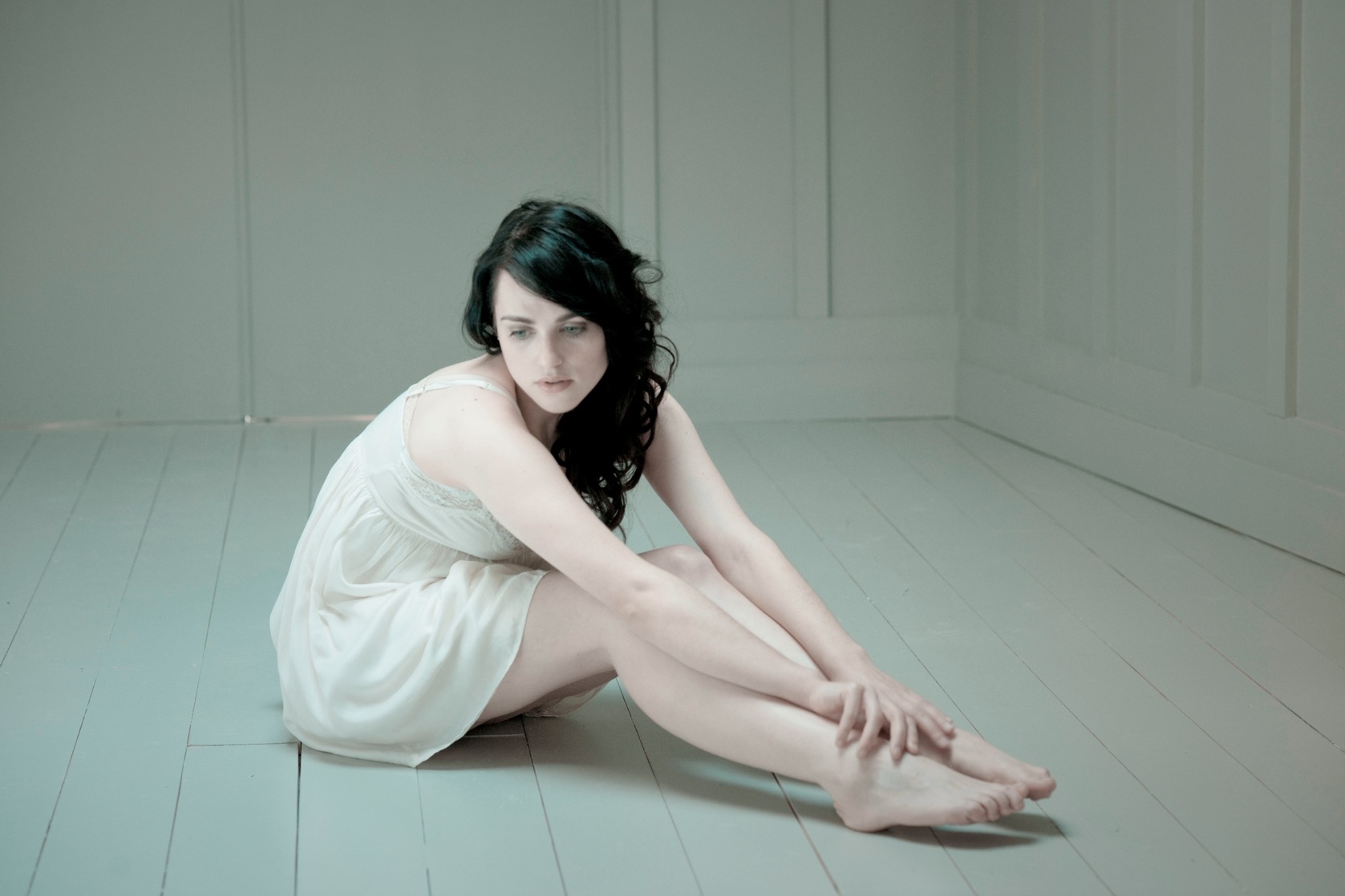 Katie McGrath Katie McGrath