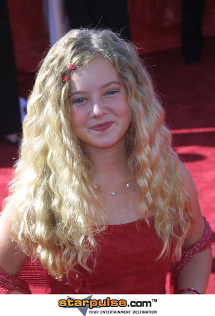 Madylin Sweeten image