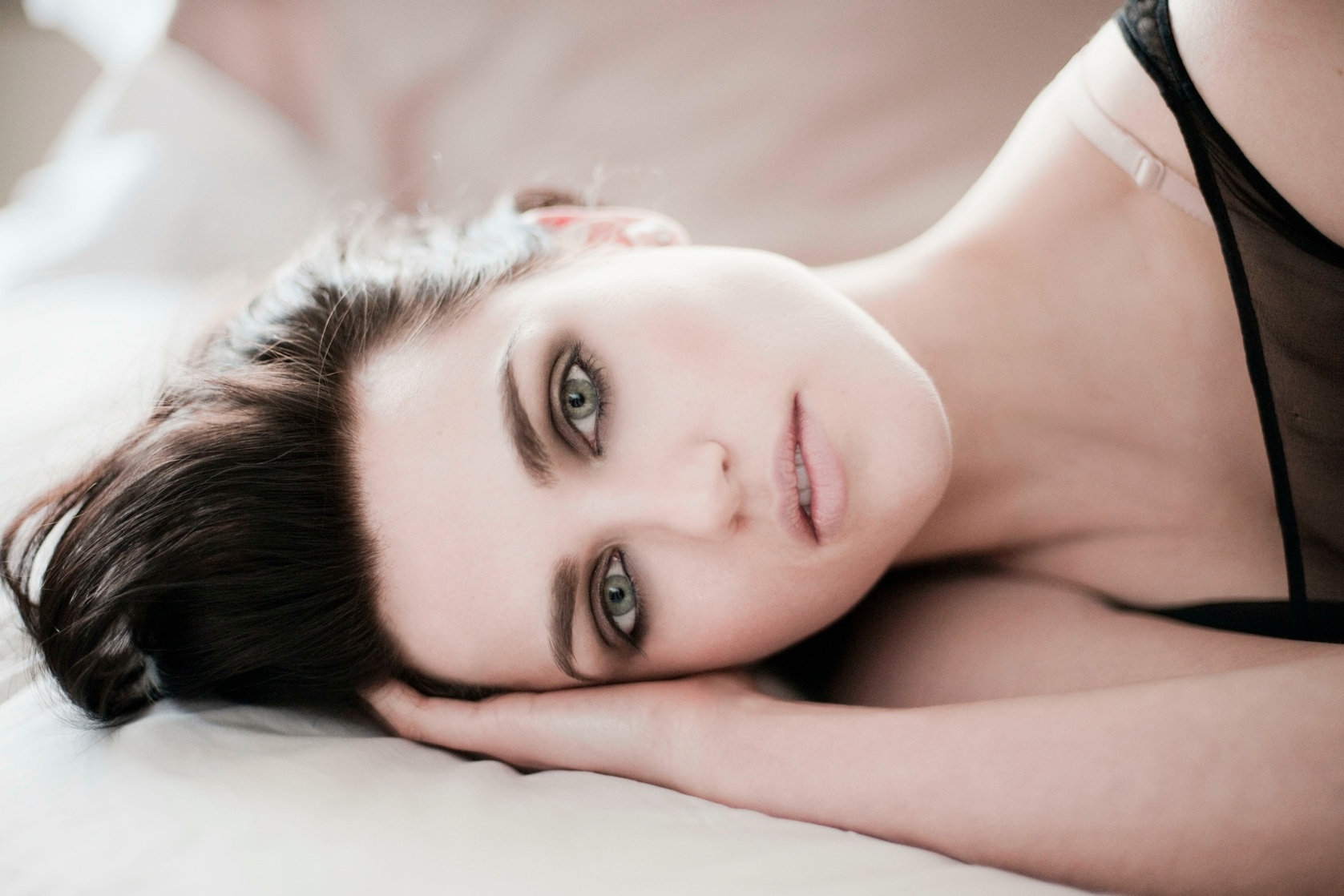 Katie McGrath Katie McGrath