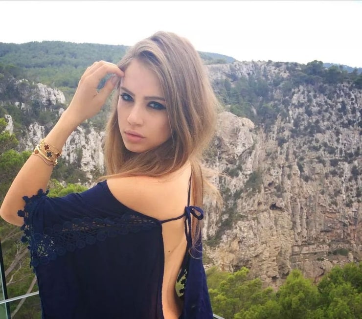 Xenia Tchoumitcheva Picture