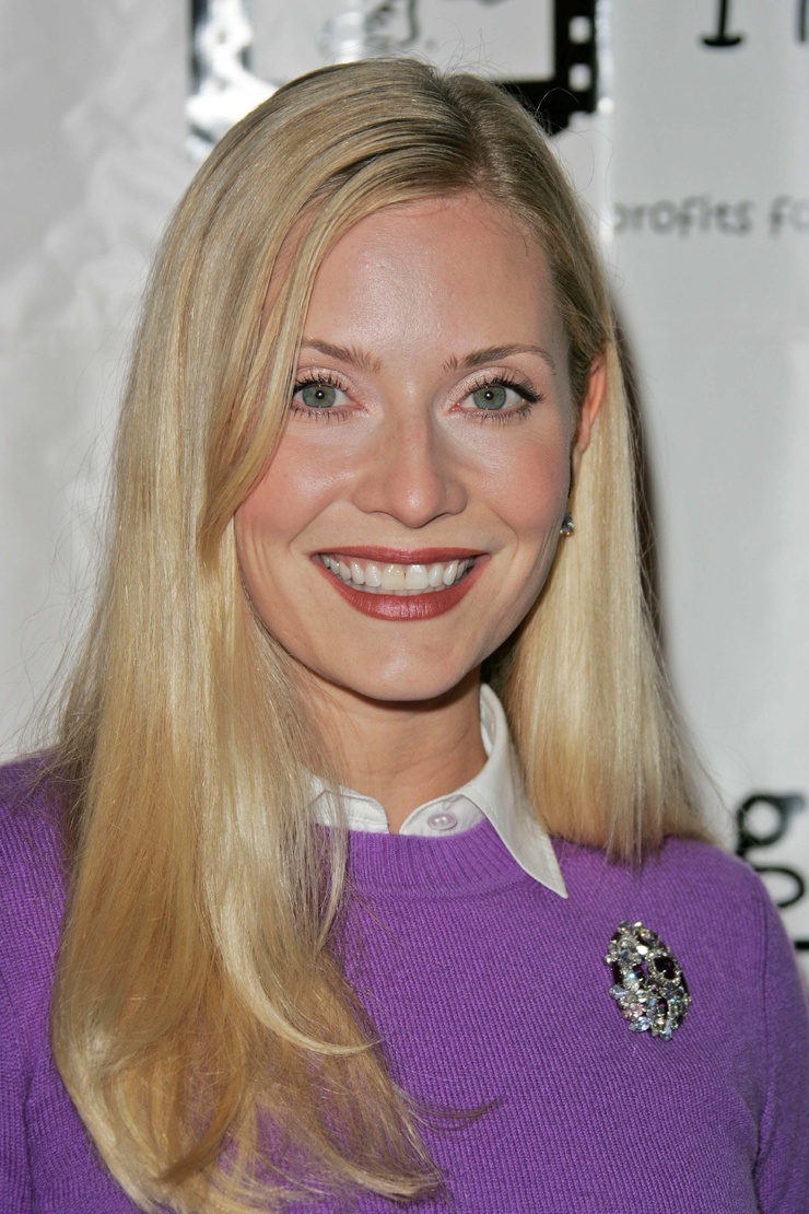 Picture of Emily Procter.