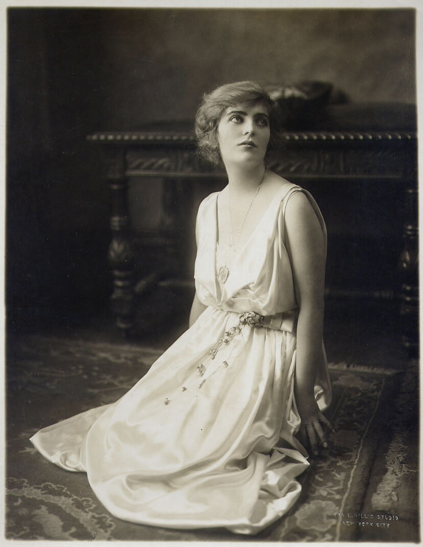 Watch Violet Heming video Watch Violet Heming video