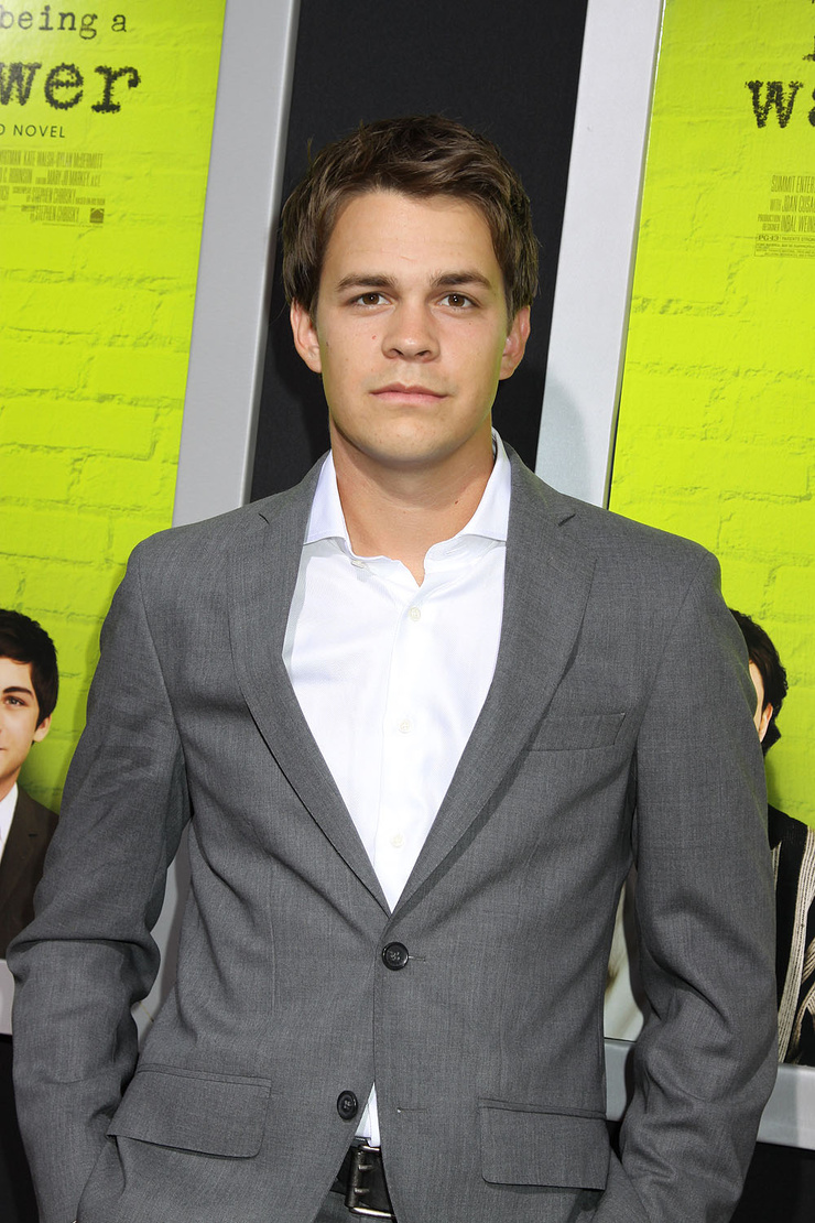 Picture of Johnny Simmons