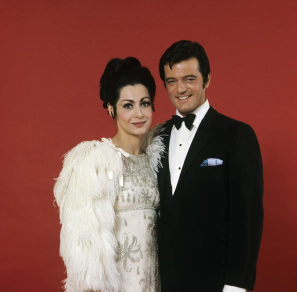 Carol Lawrence, Robert Goulet