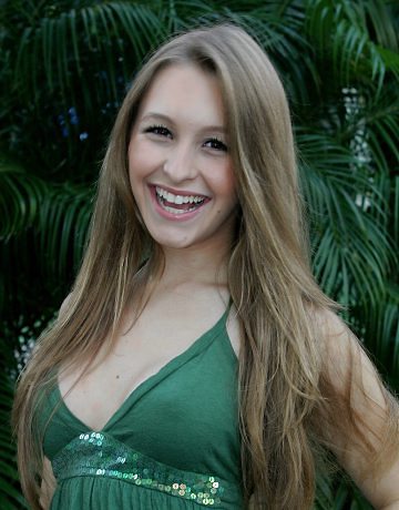 Picture of Carla Diaz