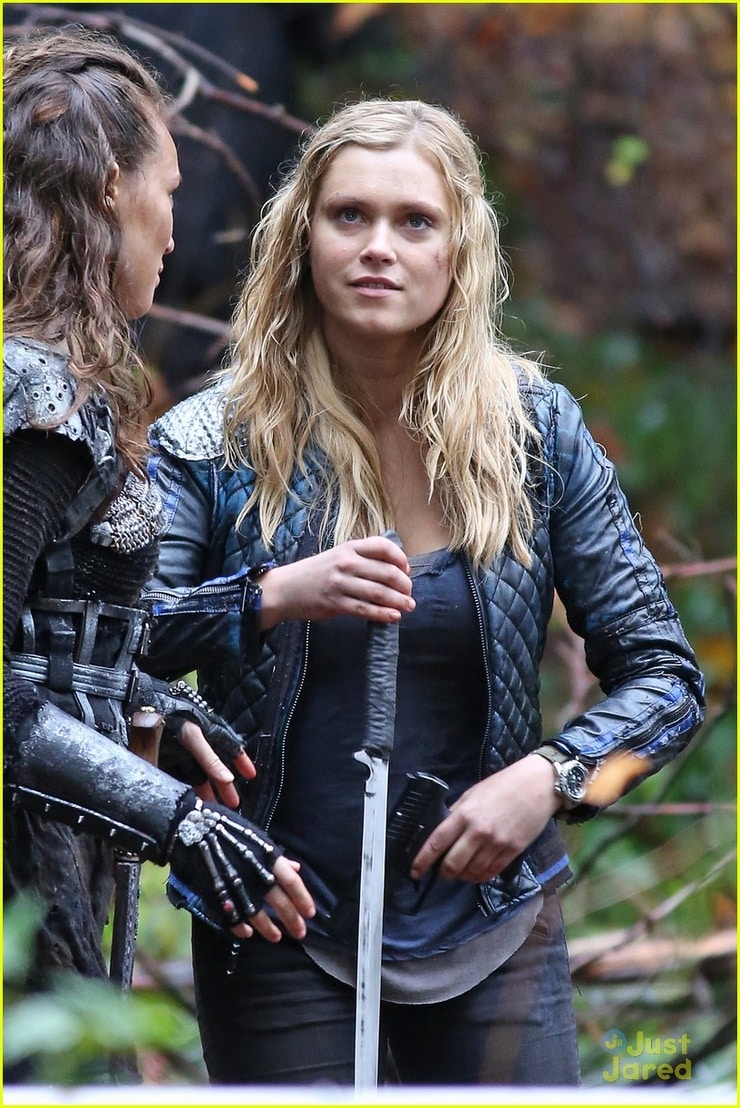 Picture of Eliza Taylor