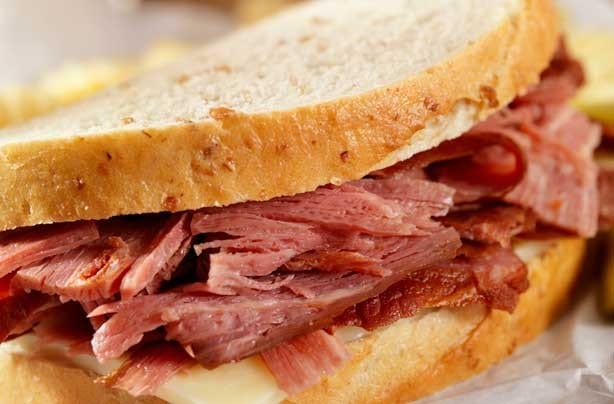 picture-of-salt-beef-sandwich