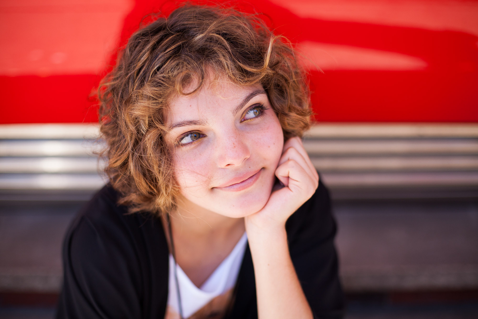Camren Bicondova
