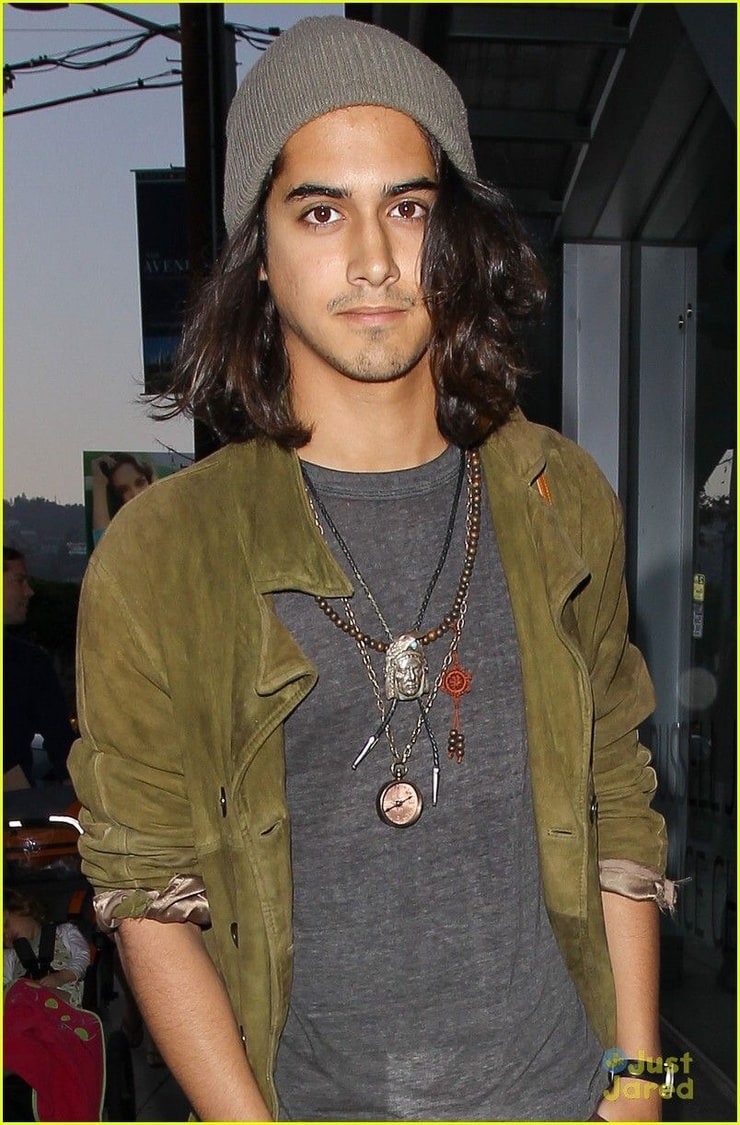 Avan Jogia caprica