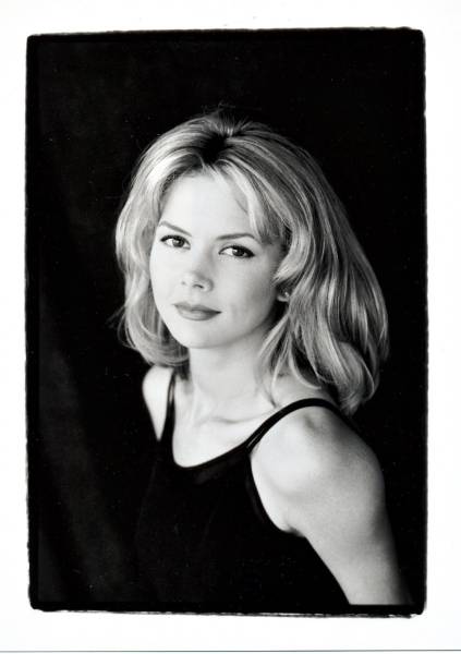 Julie Condra image
