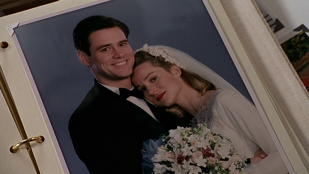 Jim Carrey and Laura Linney