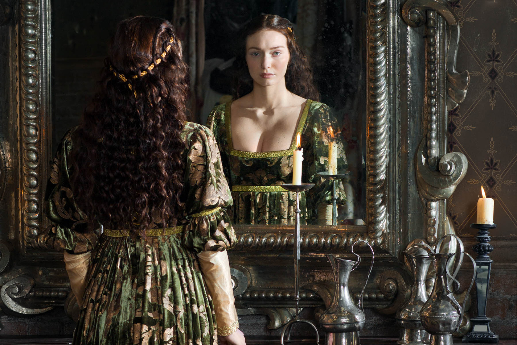Eleanor Tomlinson Eleanor Tomlinson